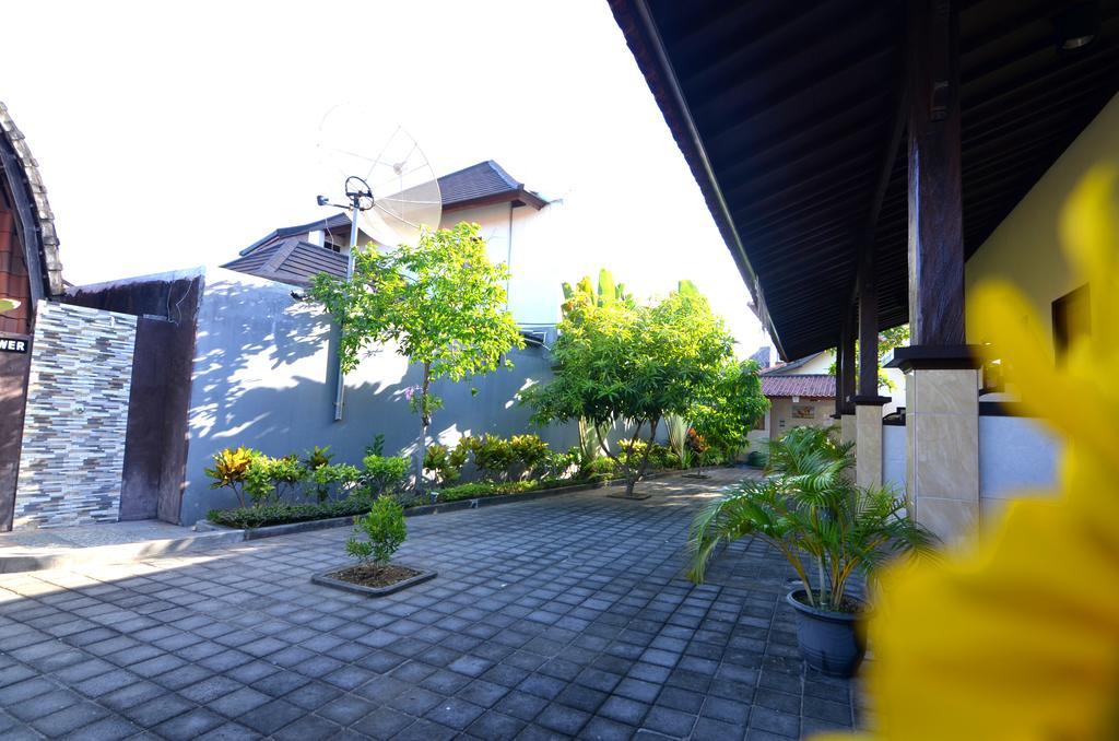 Arik Homestay Canggu Exterior foto